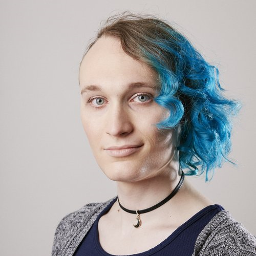 Headshot of Ash Zvonham